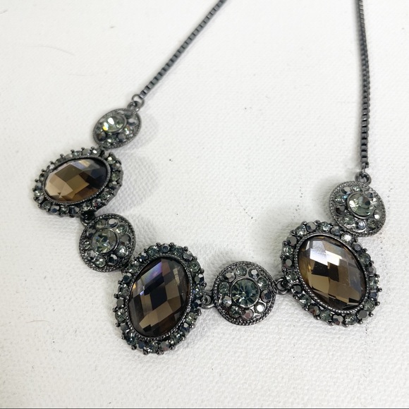 Jewelry - Victorian-Style Brown Gem Necklace